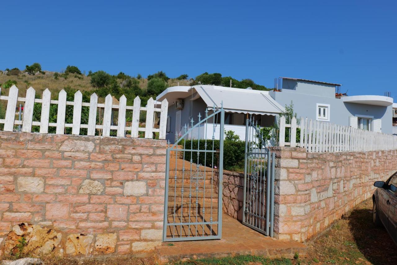Vila Osmanaj クサミル エクステリア 写真