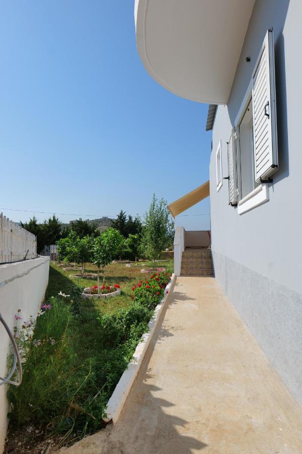 Vila Osmanaj クサミル エクステリア 写真