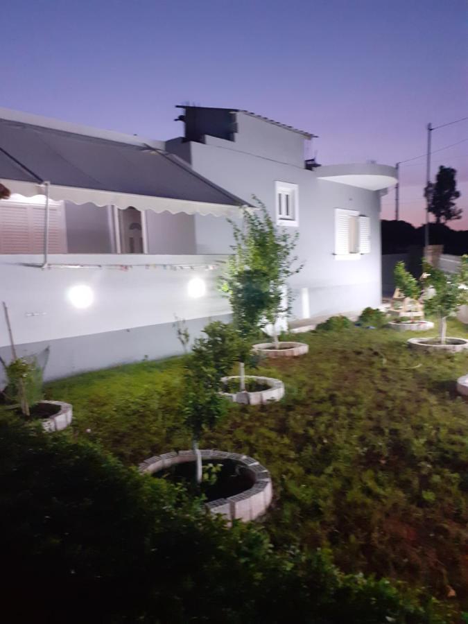Vila Osmanaj クサミル エクステリア 写真